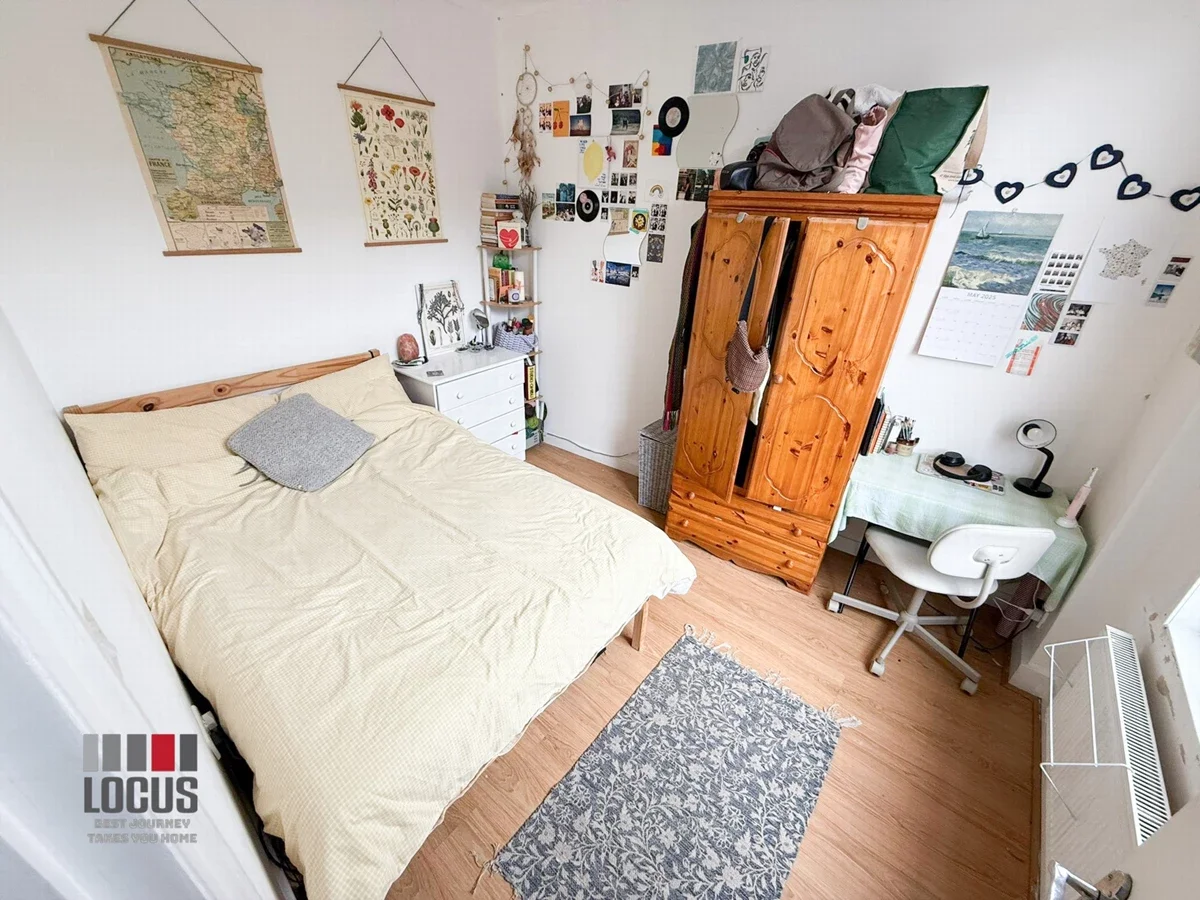 Flat Millers Terrace in Greater London