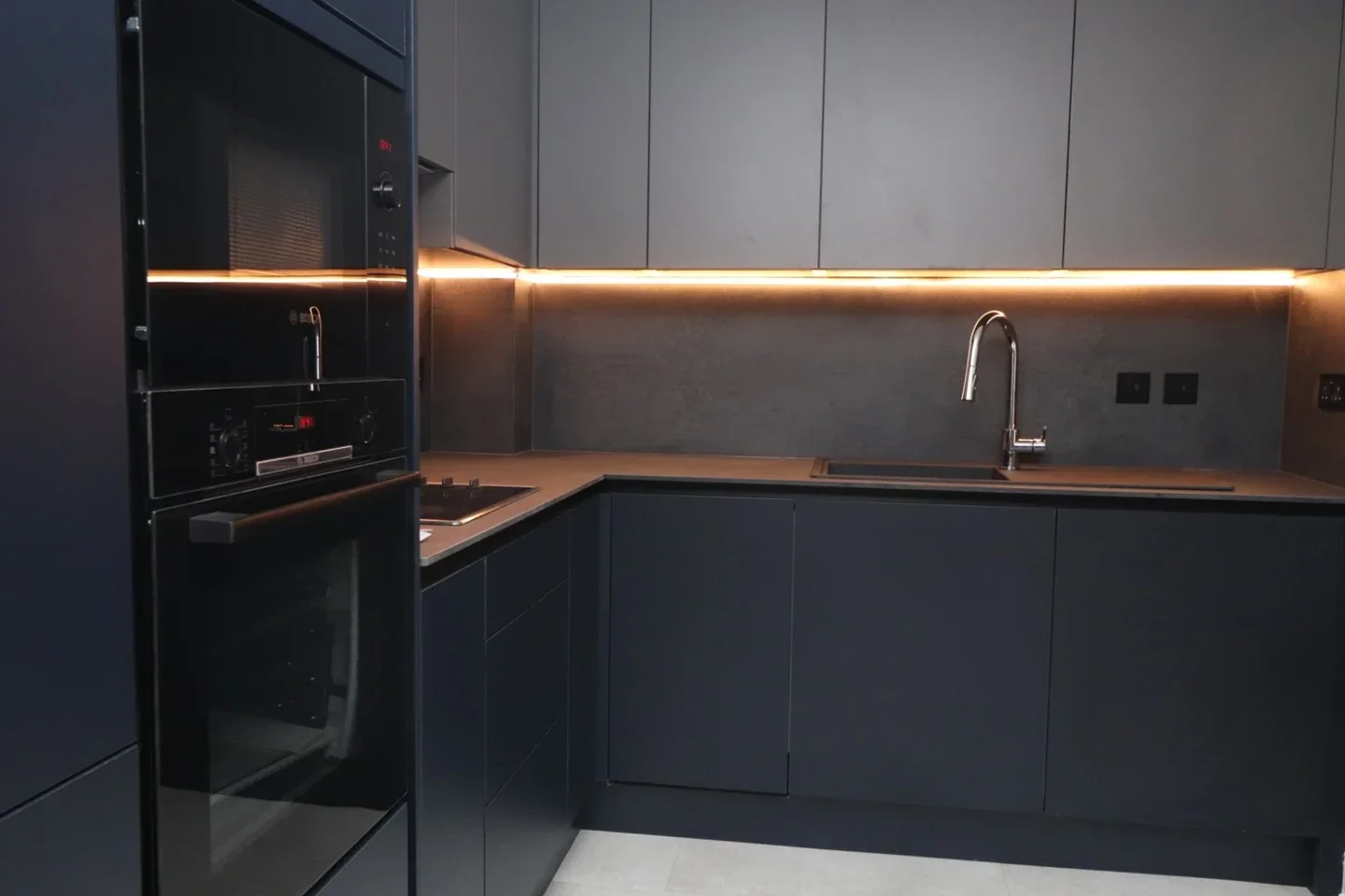 Flat Sovereign Place in London