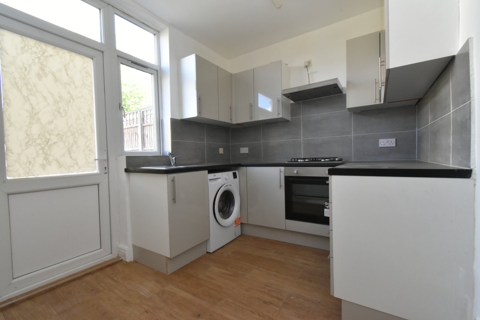House Longmore Avenue in Greater London