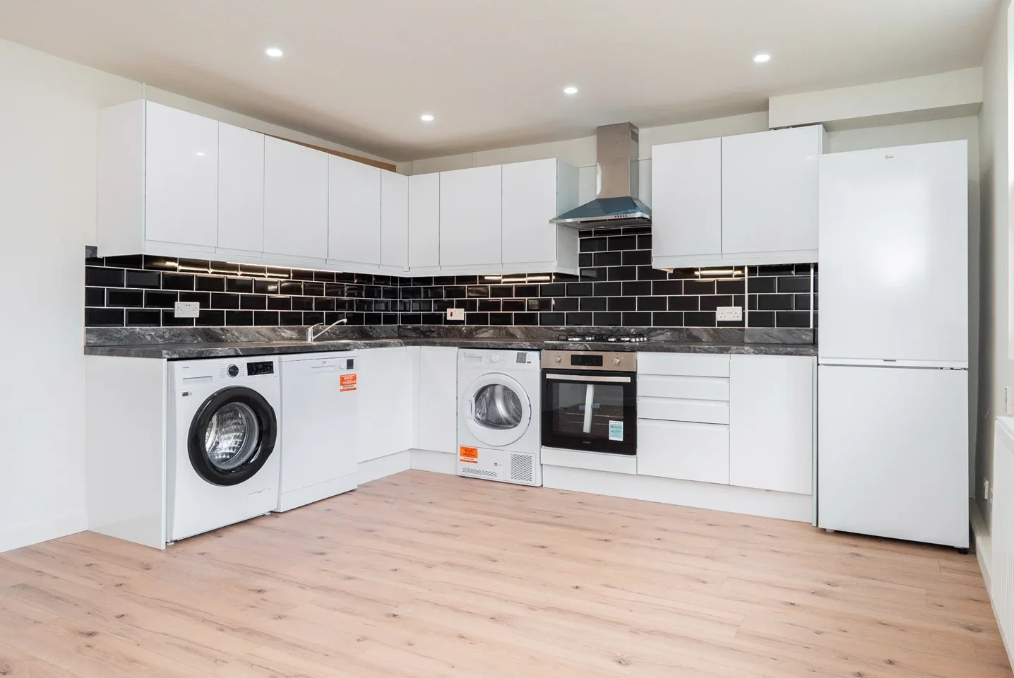 Flat Dowdeswell Close in Greater London