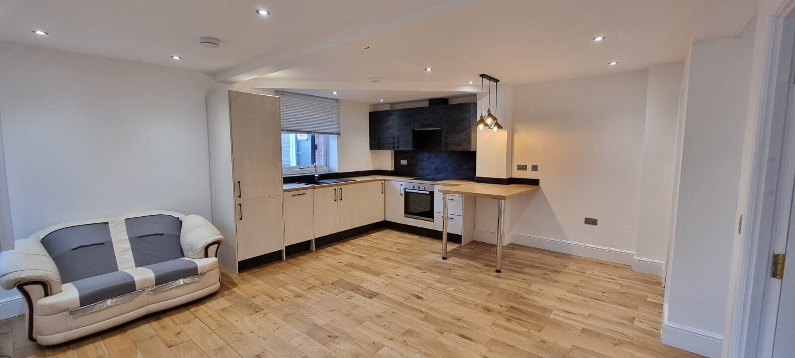Flat Ravenoak Road in Cheadle Hulme