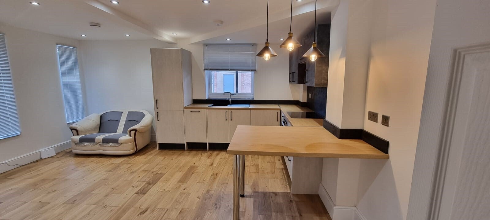 Flat Ravenoak Road in Cheadle Hulme