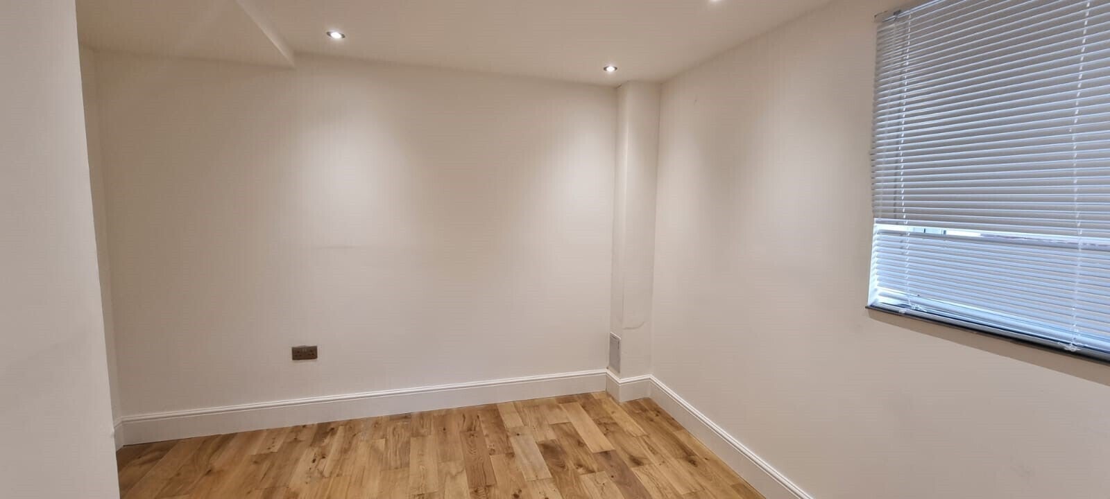 Flat Ravenoak Road in Cheadle Hulme