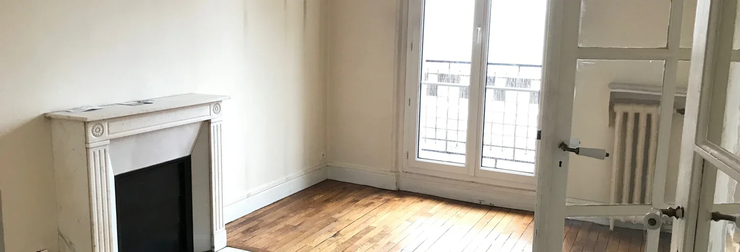 Flat Square Desnouettes in Paris