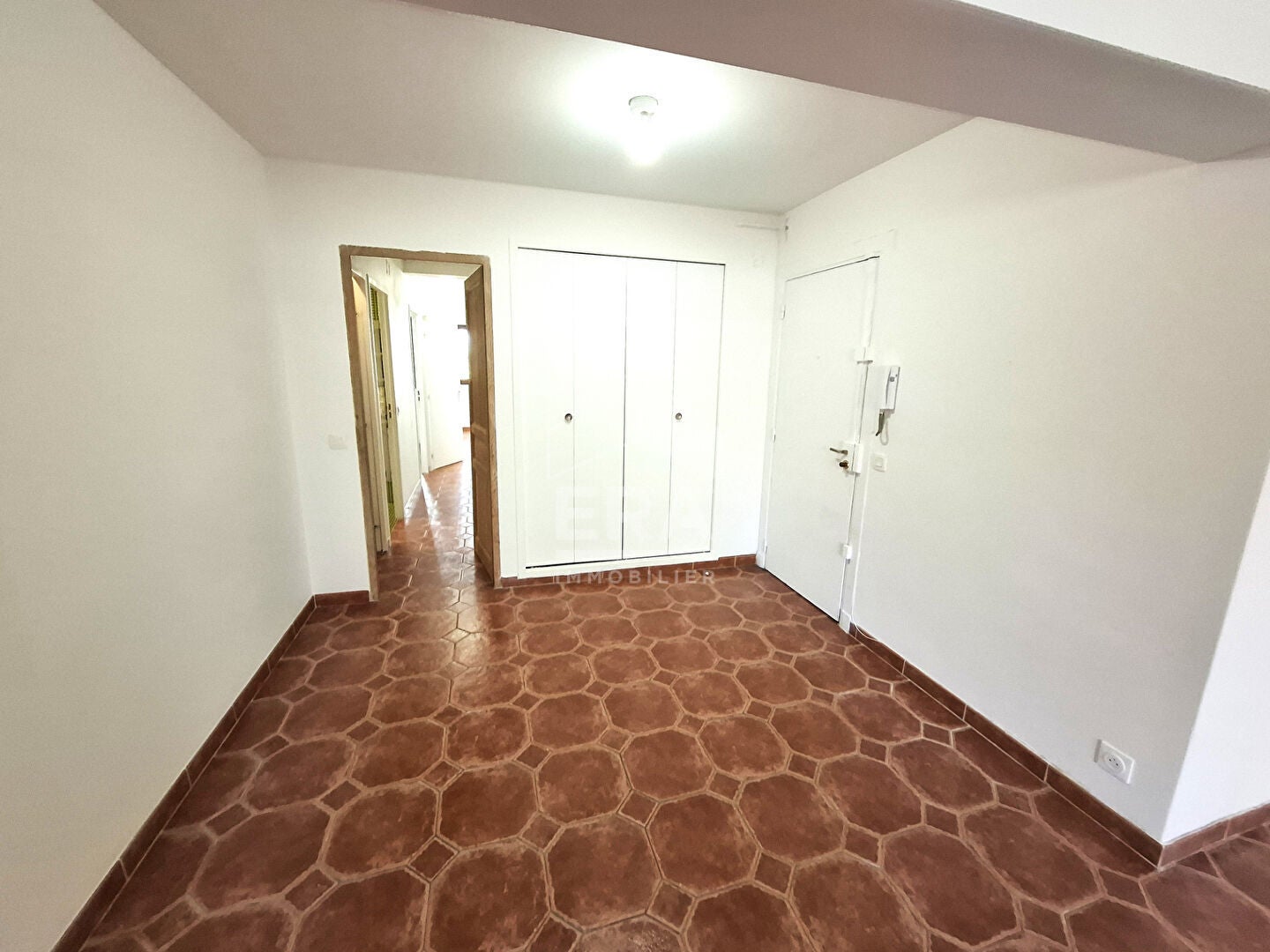 Flat Rue du Lieutenant Jean-Baptiste Meschi in Marseille