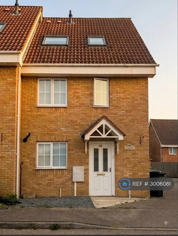 House Leeds Close in Corby