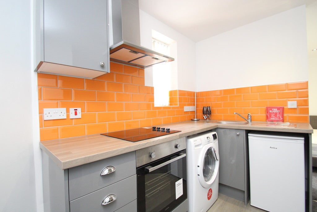 Flat Anlaby Road in Hull