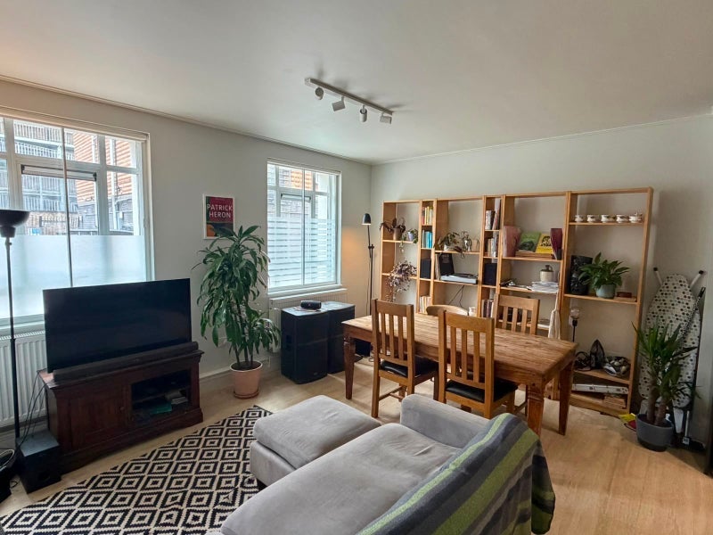 Room Homerton High Street in Greater London