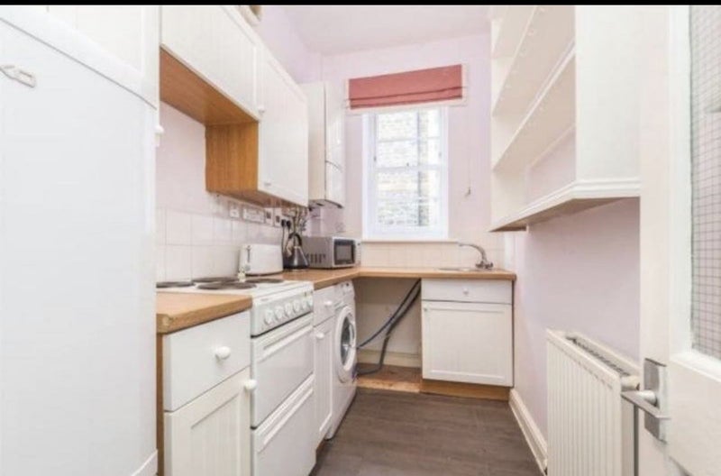 Flat Redland Road in Bristol