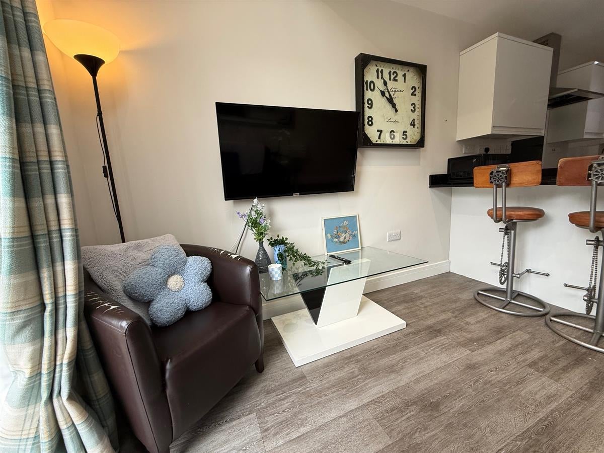 Flat Charnwood Grove in Rushcliffe