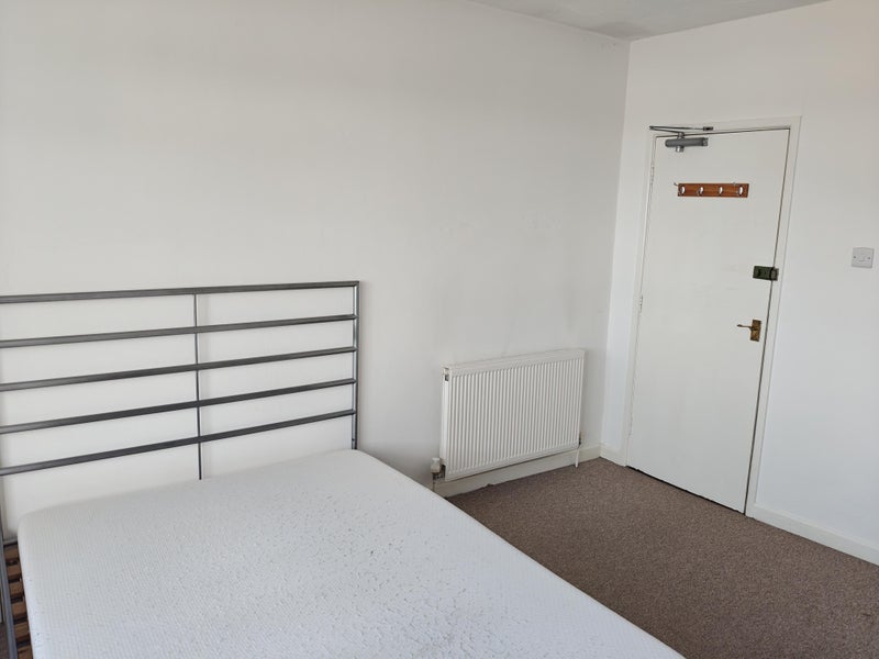 Room Charles Road in Bristol