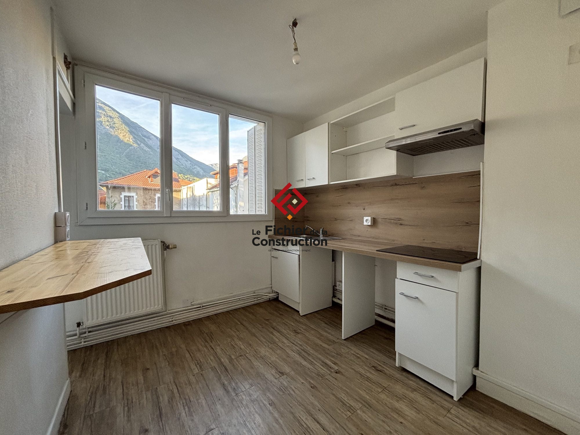 Flat Cour Marcel Reymond in Grenoble
