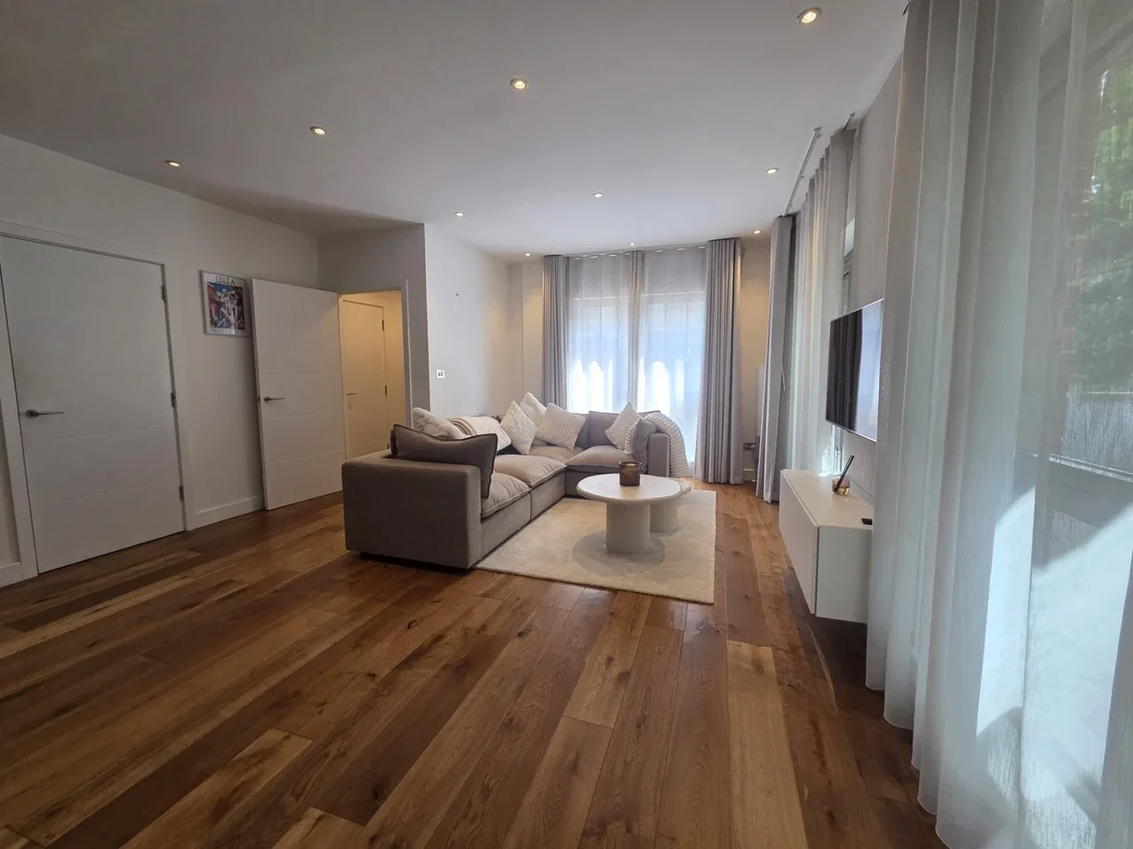 Flat Springfield Avenue in Harrogate