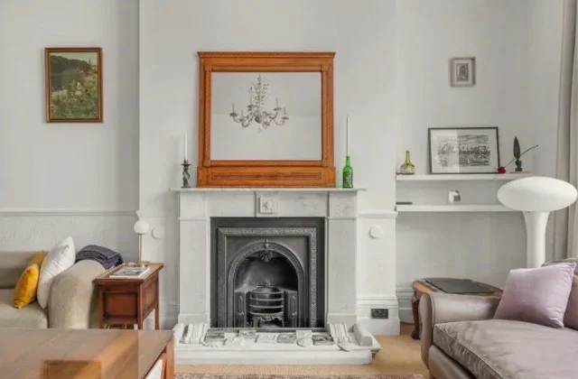 Flat Pembridge Crescent in Greater London