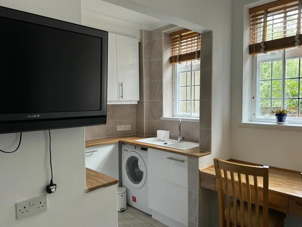 Flat Wakefield Mews in Greater London