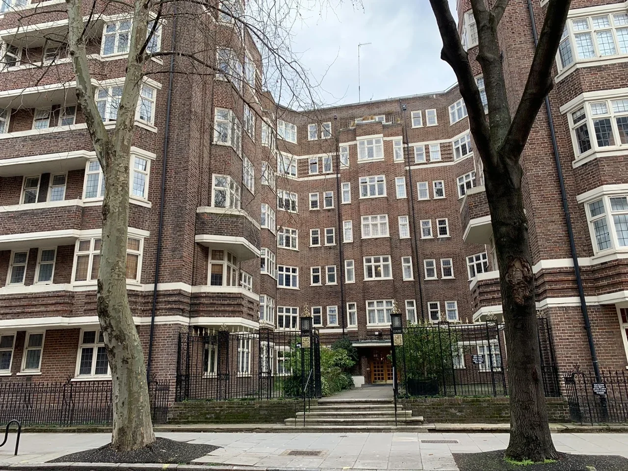 Flat Wakefield Mews in Greater London