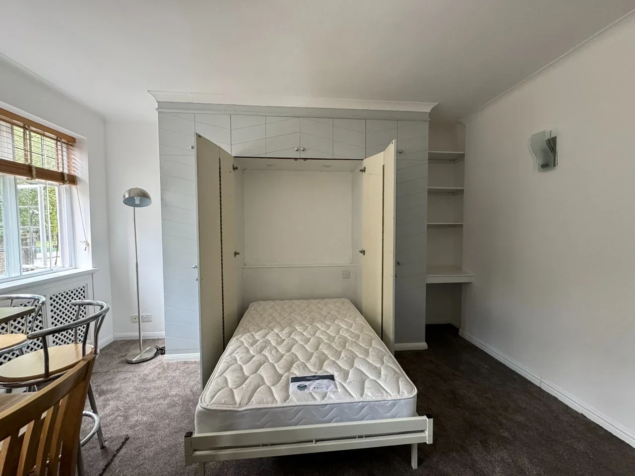 Flat Wakefield Mews in Greater London