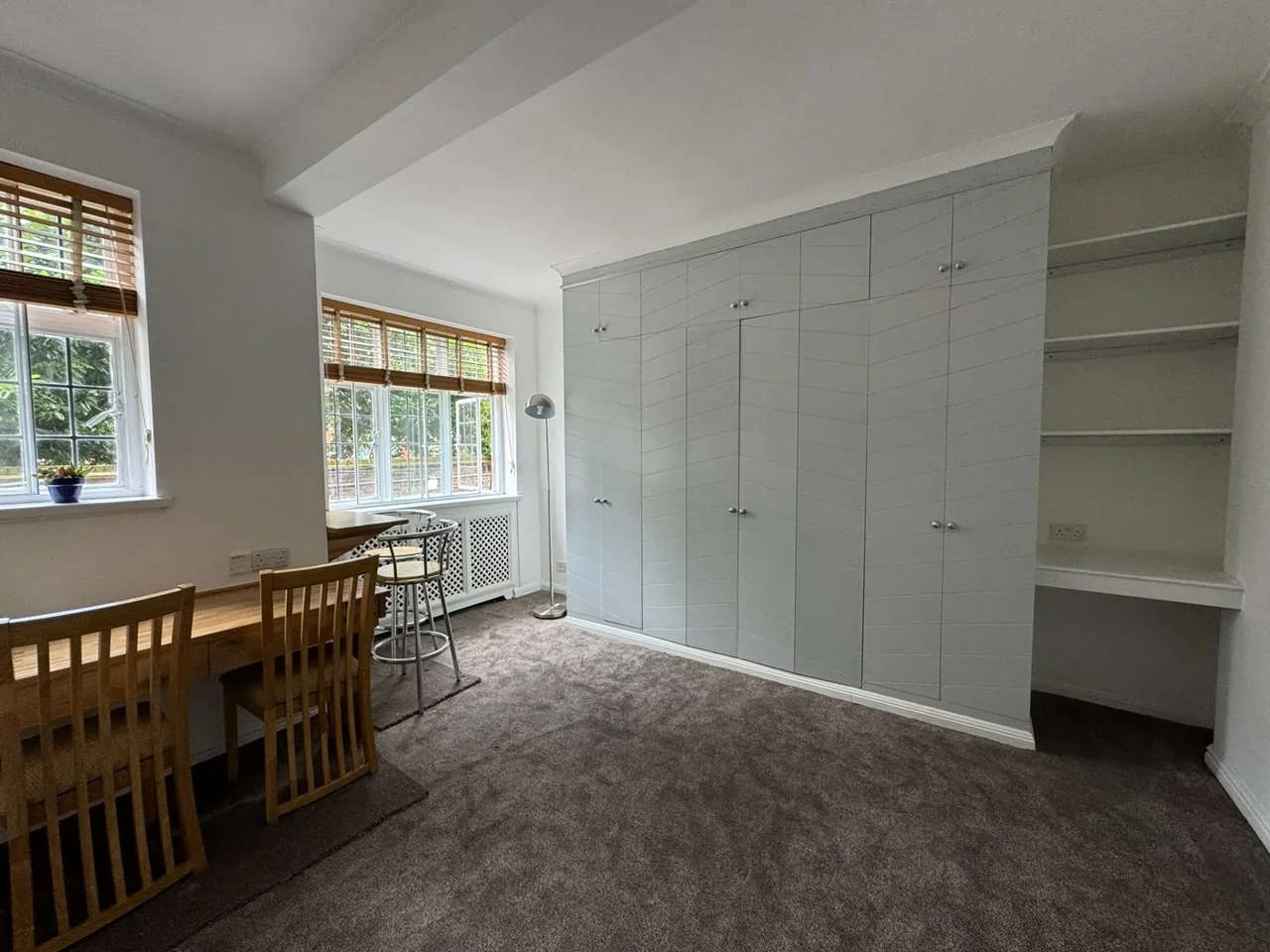 Flat Wakefield Mews in Greater London
