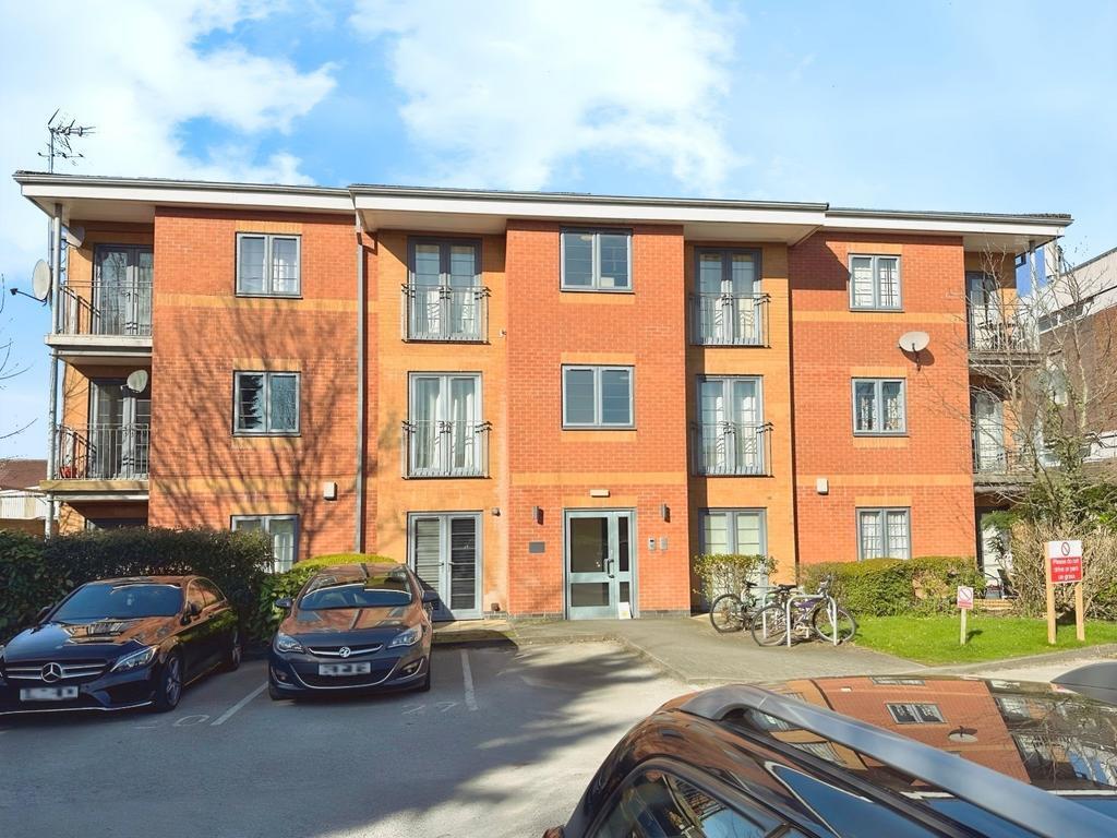 Flat Hendon Court in Euxton