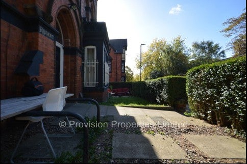House Grosvenor Road in Leeds