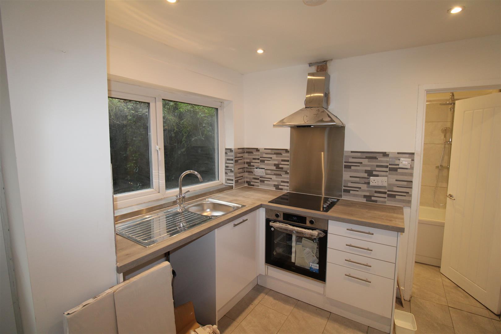Flat Penygraig Road in Tonypandy