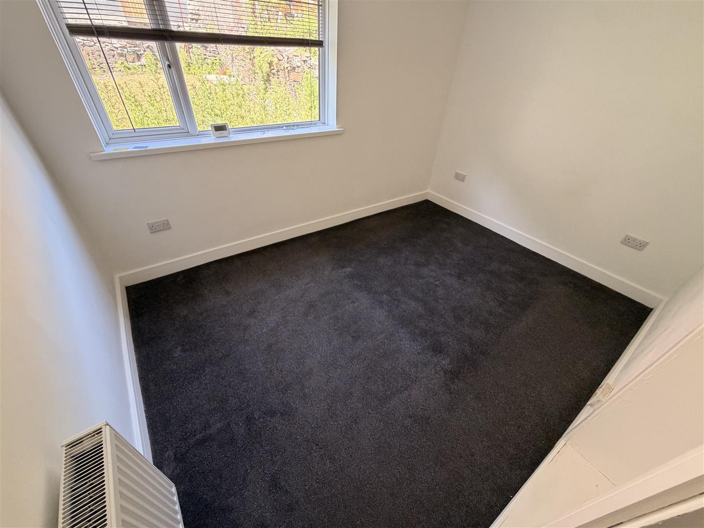 Flat Penygraig Road in Tonypandy