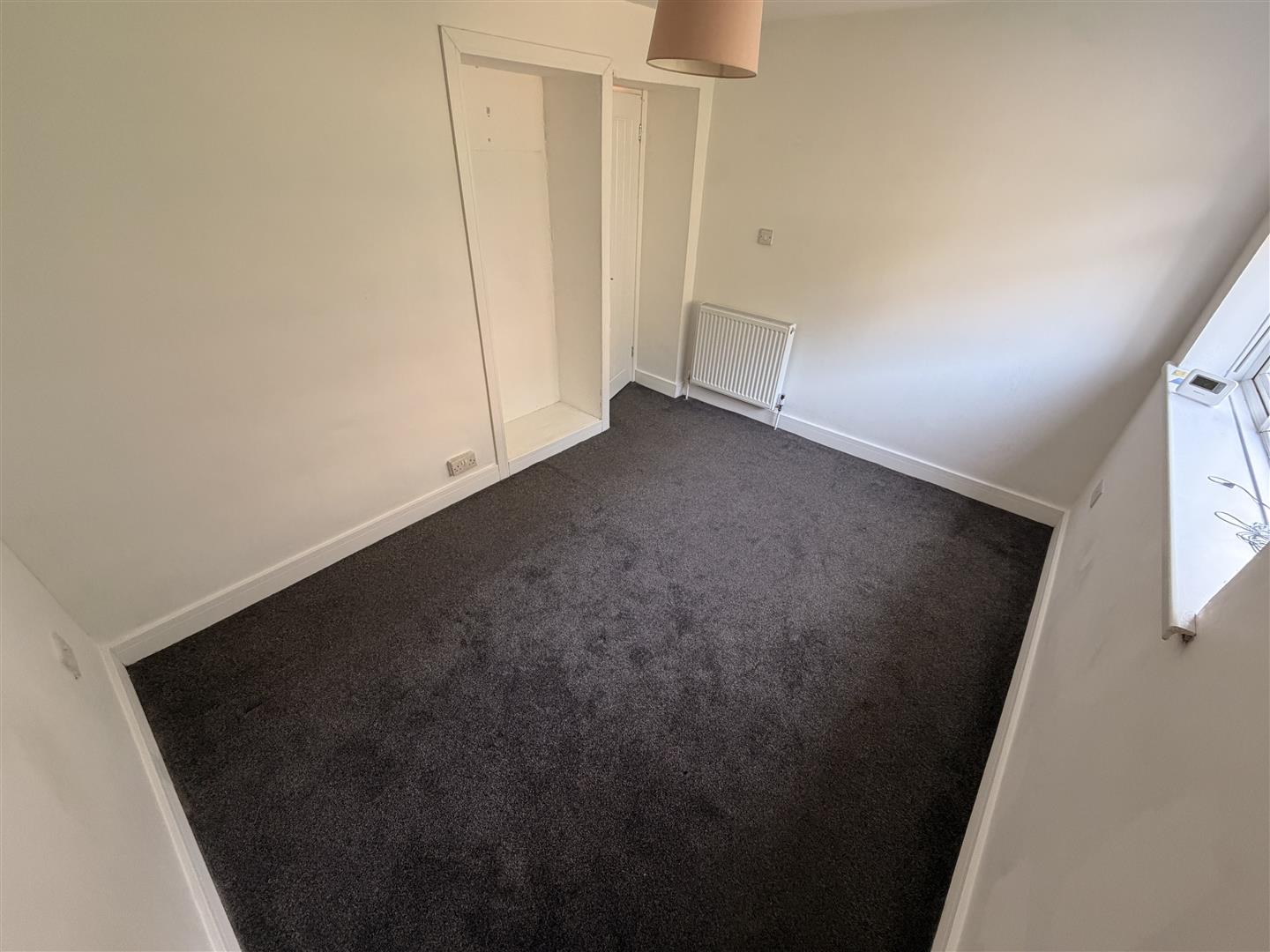 Flat Penygraig Road in Tonypandy