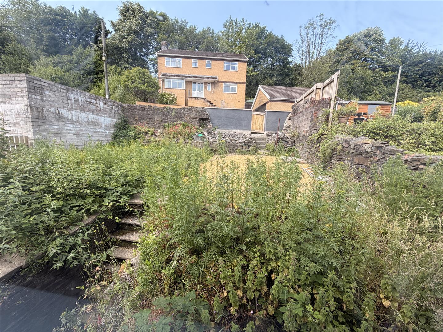 Flat Penygraig Road in Tonypandy