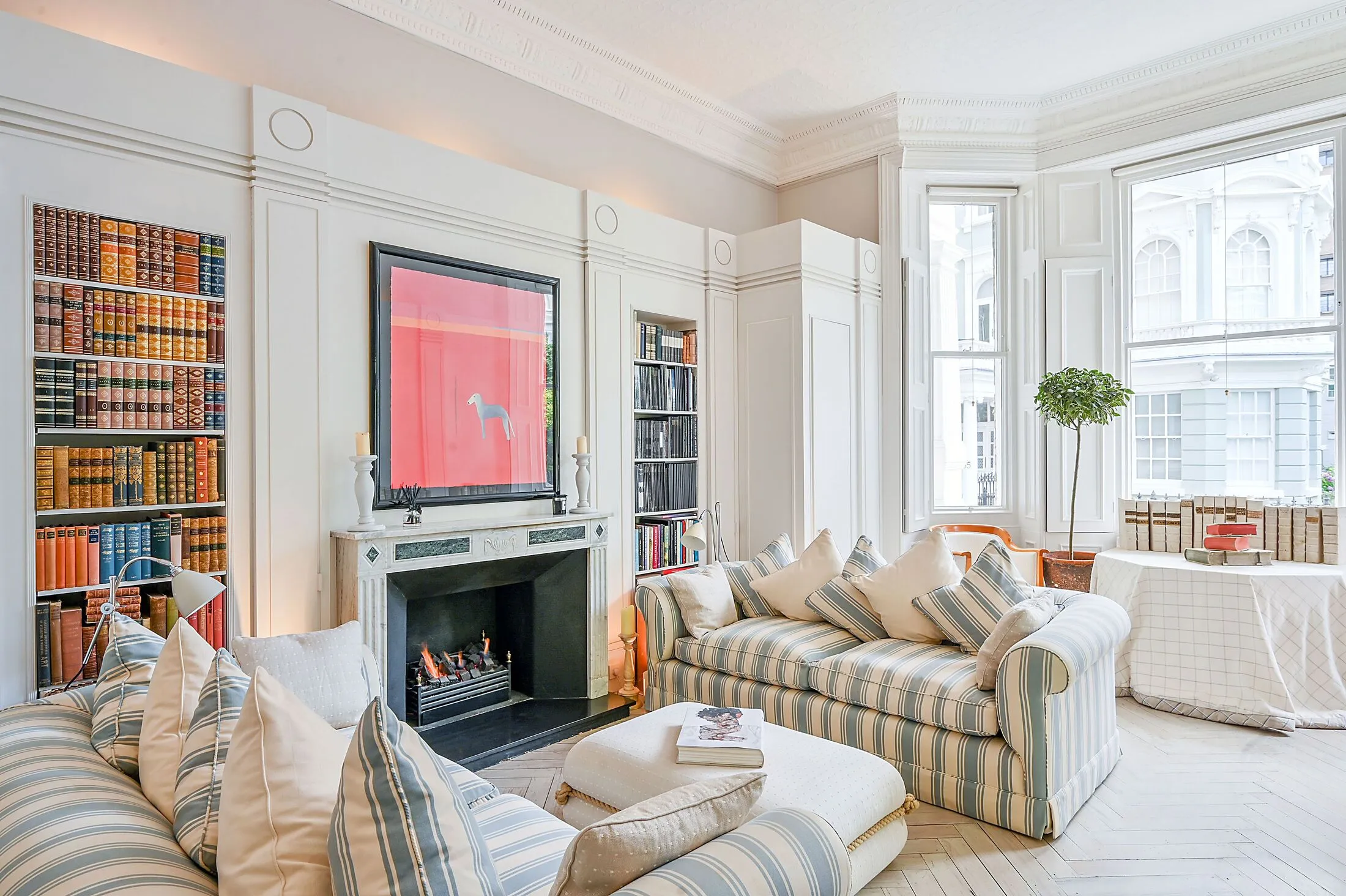 Flat Cornwall Gardens in Greater London