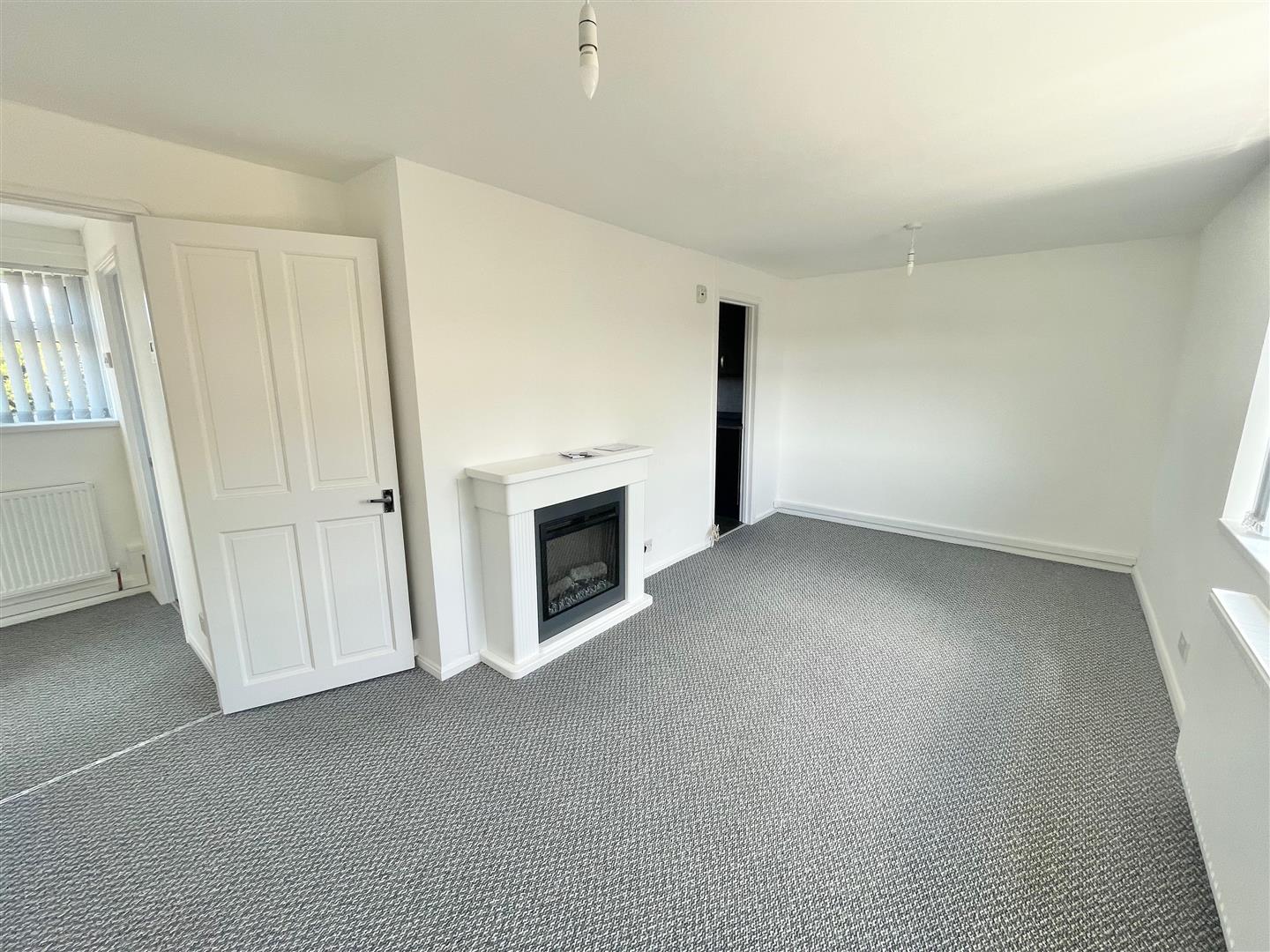 Flat Middlefield Road in Plymouth