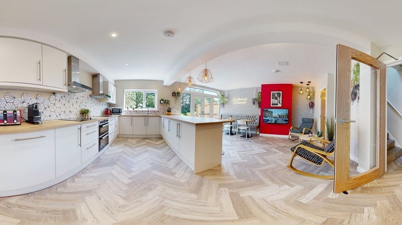 Room Ridgeway Drive in Greater London