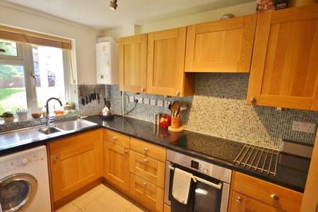 House Beaufort Close in South Oxfordshire