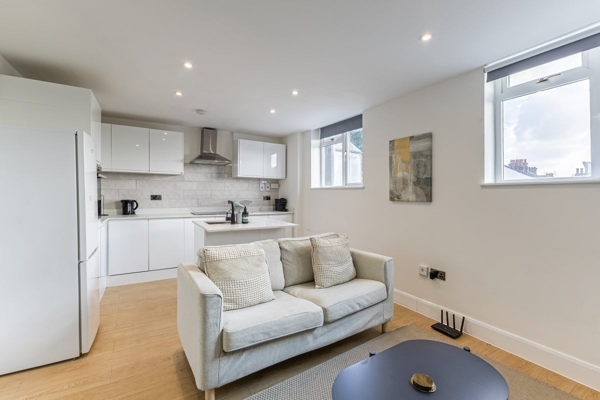 Flat South Lambeth Road in Greater London