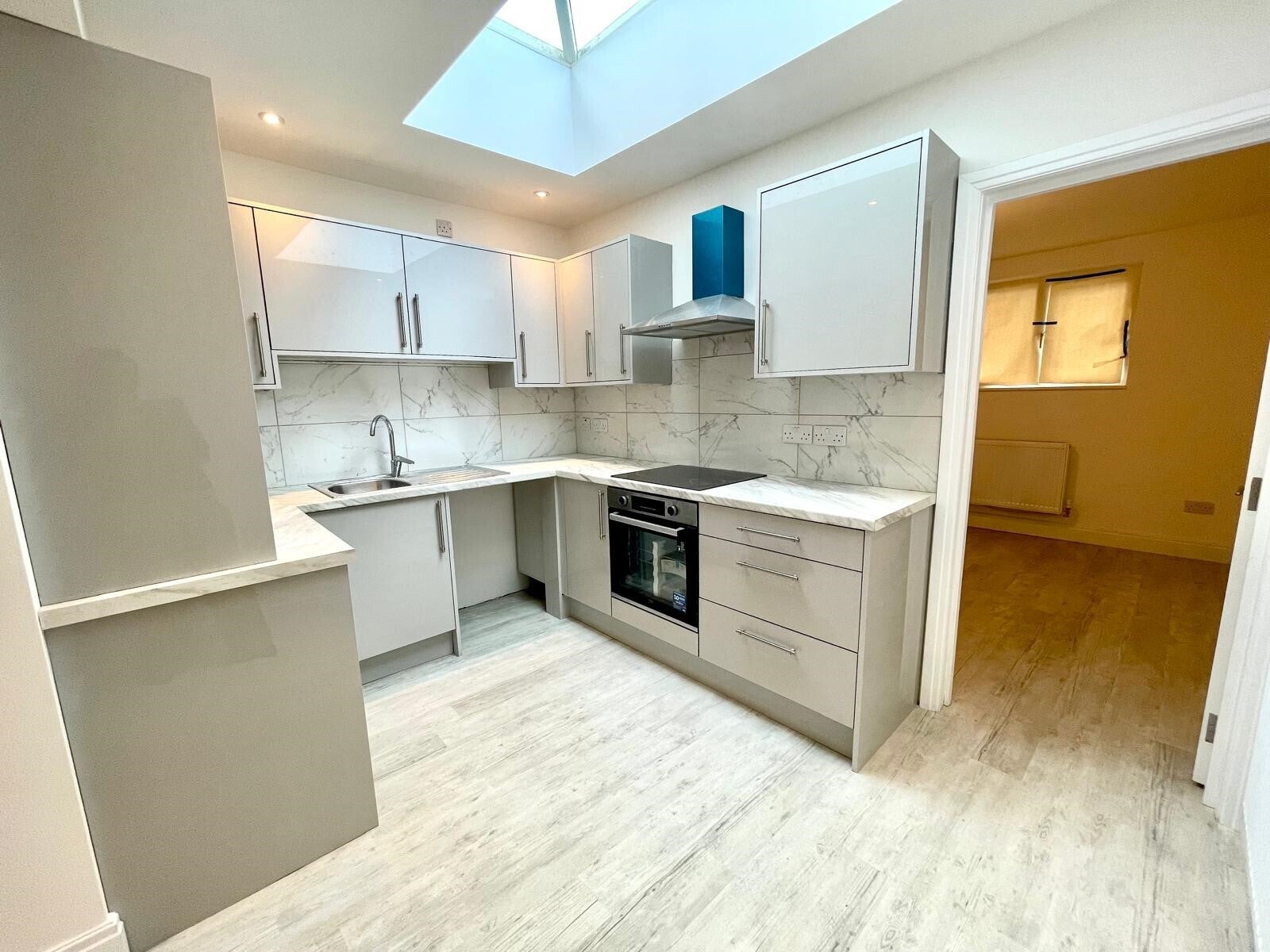 Flat Brantingham Road in Manchester