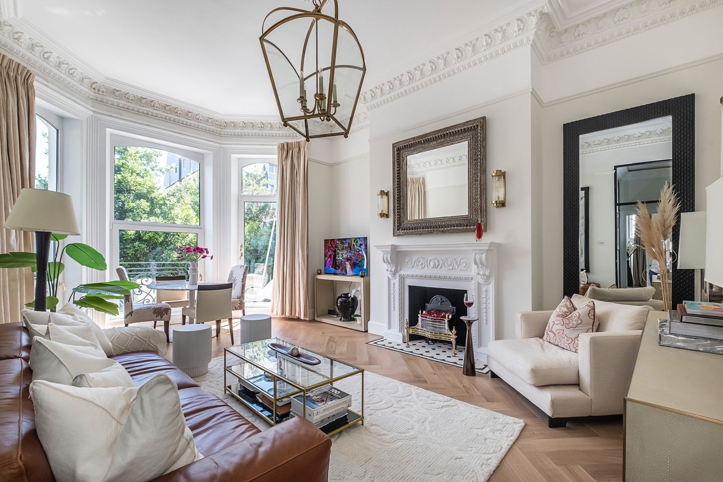 Flat Clifton Road | Clifton Gardens in Folkestone and Hythe District