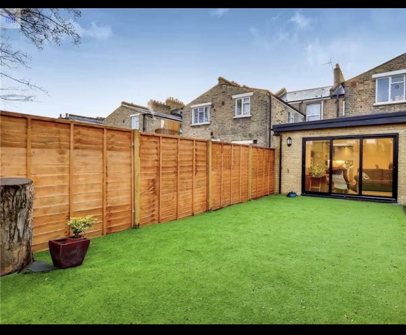 Room Naylor Road in Greater London