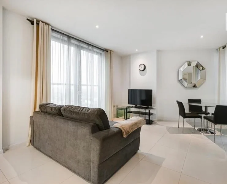 Flat Alexia Square in Greater London
