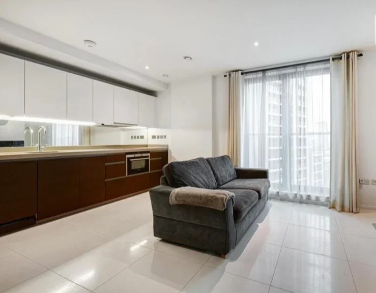 Flat Alexia Square in Greater London