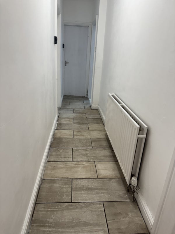Room Widdrington Road in Coventry