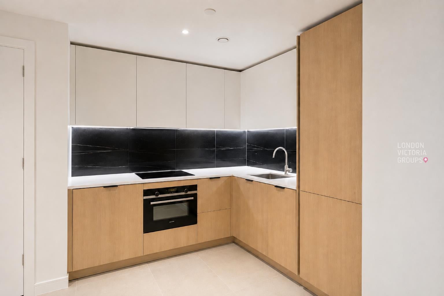 Flat Sidney Street in Greater London