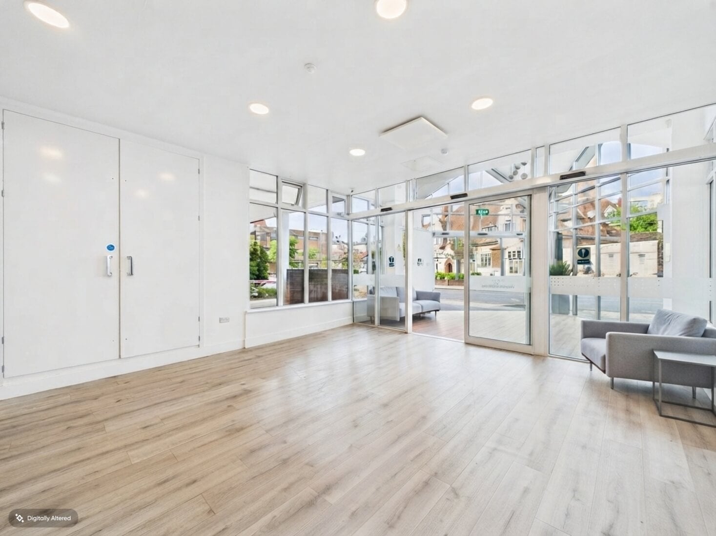 Flat Warwick Road in Metropolitan Borough of Solihull