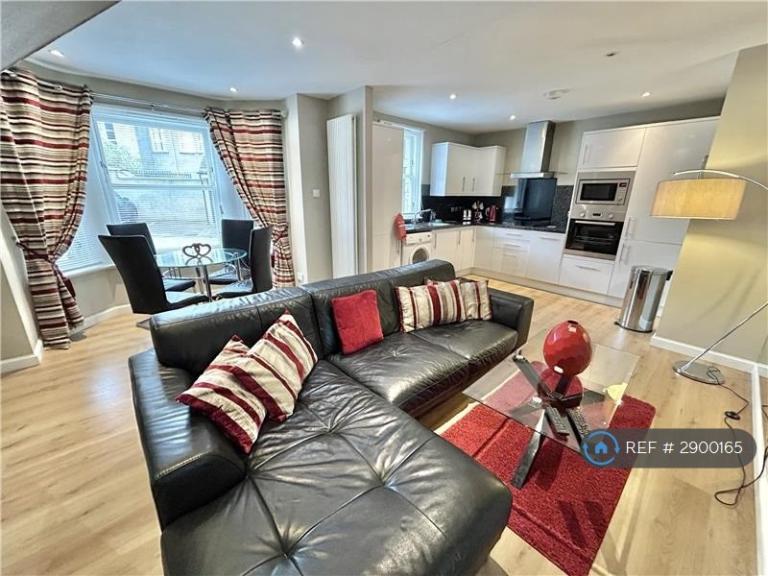 Flat Belgrave Terrace in Aberdeen City