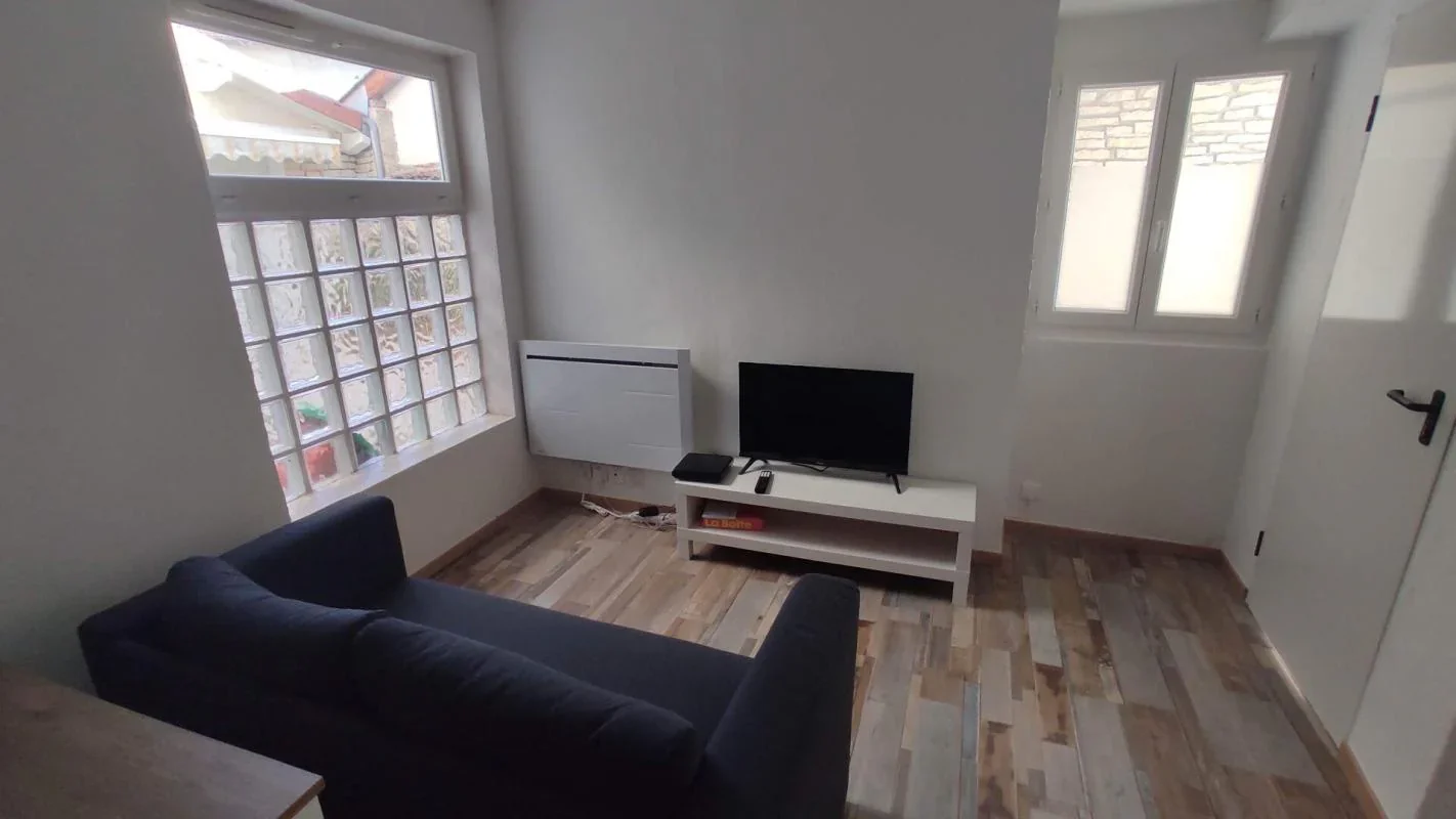 Flat Route De Meximieux in Charnoz-sur-Ain