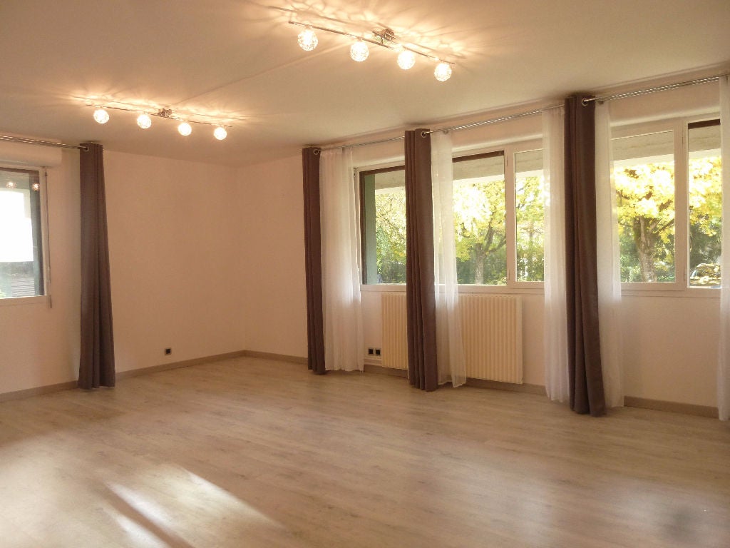 Appartement Rue de la Lande à Saint-Cyr-sur-Loire