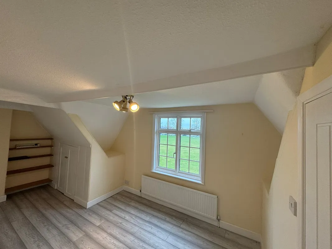 Flat Fallowfield Close in Greater London