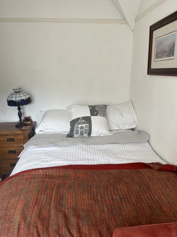 Room Rusper Road in Horsham