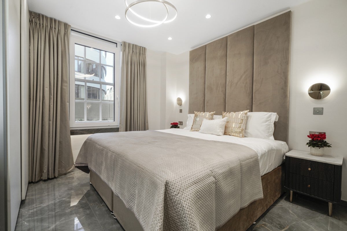 Flat Great Cumberland Place in City of Westminster