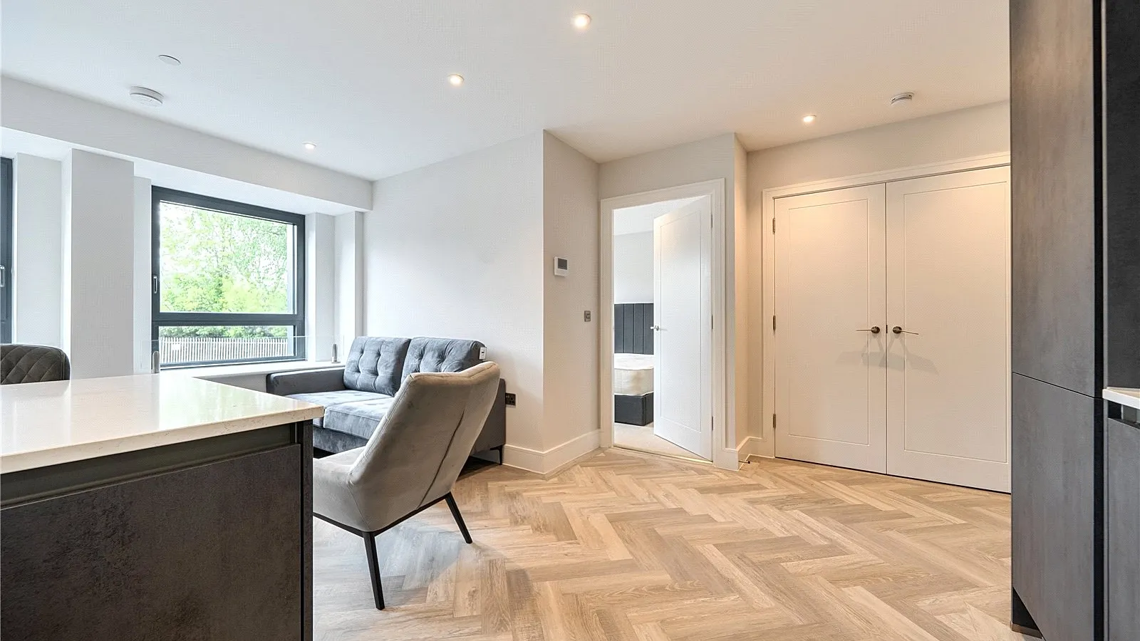 Flat Cockfosters Road in Greater London