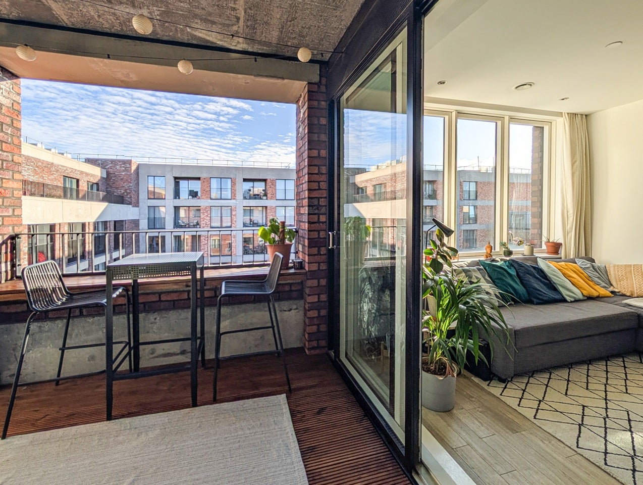 Flat Rookwood Way in Greater London