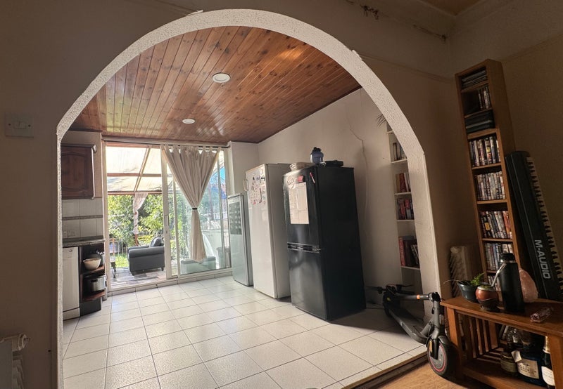 Room Downhills Way in Greater London